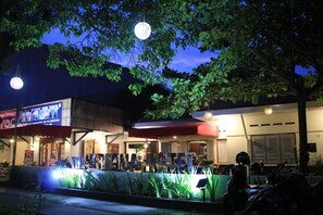 Exterior - The Kresna Hotel (Yogyakarta)