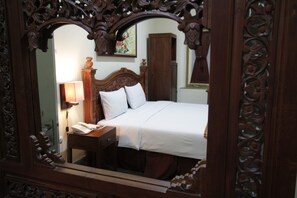 Family Room | Room amenity