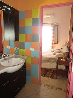 Appartamento familiare, 2 camere da letto | Bagno | Doccia, soffione a pioggia, asciugacapelli, bidet