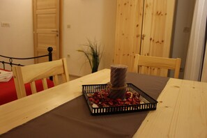 Kahden hengen huone | Ruokailu omassa huoneessa