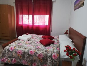 Standard-Doppelzimmer, Gemeinschaftsbad