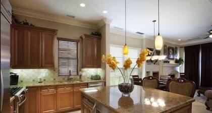Luxurious Villa at Lake Las Vegas
