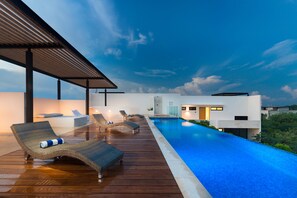 Infinity pool - The Highline Tulum (Tulum)