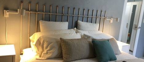 2 Schlafzimmer, BĂŒgeleisen/BĂŒgelbrett, kostenloses WLAN, BettwĂ€sche