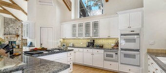 Lovely 4 Bedroom Private House on Holden Road in Beaver Creek Village