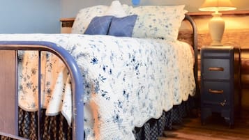 In-room safe, iron/ironing board, bed sheets