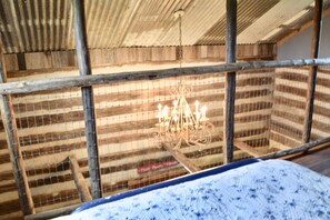 In-room safe, iron/ironing board, bed sheets