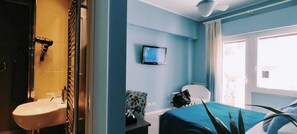 全景双人房, 1 间卧室, 城市景观 | 浴室 | 淋浴/盆浴组合、免费洗浴用品、吹风机、坐浴桶