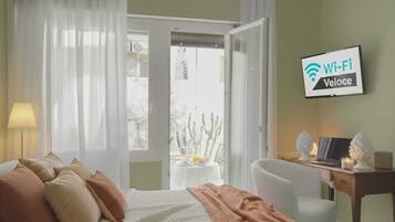 Luxury Double Room, Jetted Tub, City View | 2 bedrooms, blackout drapes, soundproofing, iron/ironing board