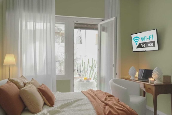 Luxury Double Room, Jetted Tub, City View | 2 bedrooms, blackout drapes, soundproofing, iron/ironing board