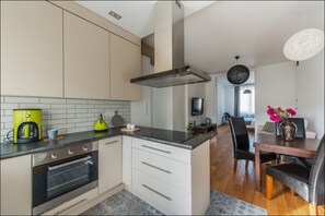 经典公寓 | 私人简易厨房 | 冰箱、烤箱、炉灶、洗碗机