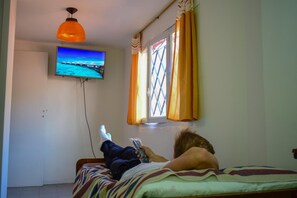 隔音、熨斗/熨衣板、免費無線上網、床單