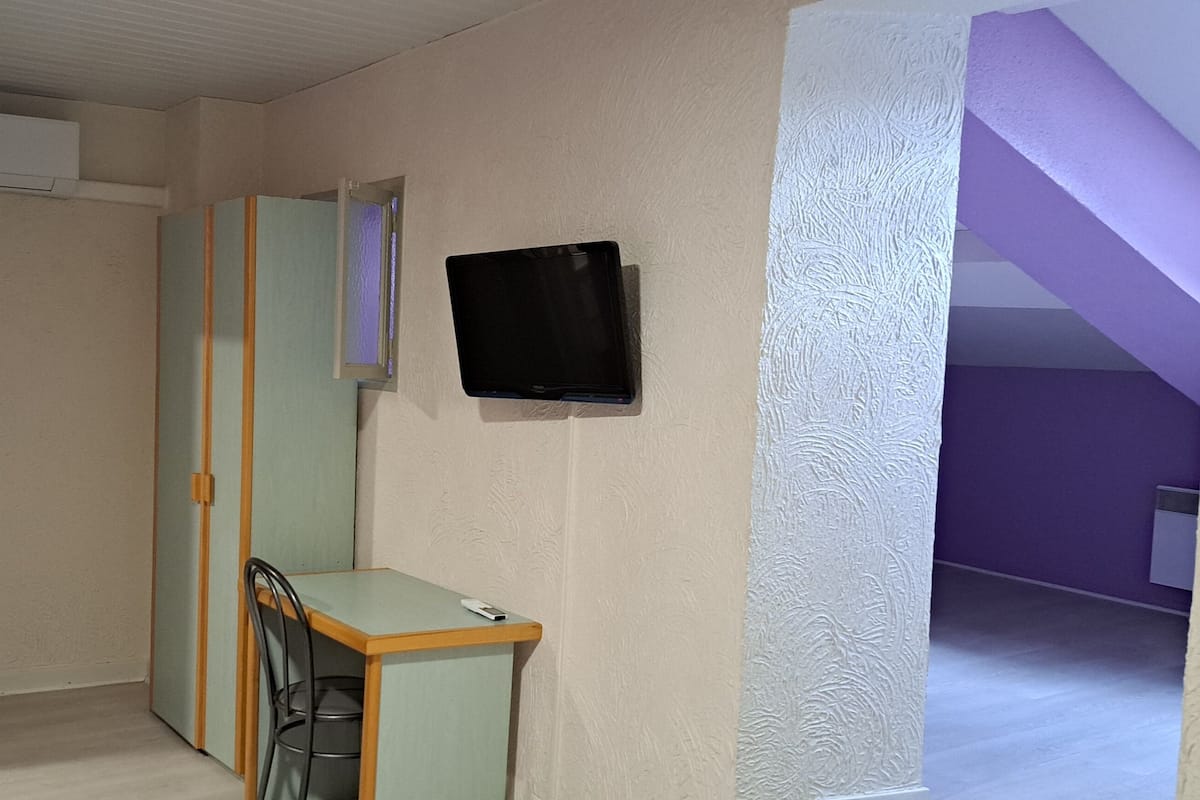Desk, iron/ironing board, free WiFi, bed sheets