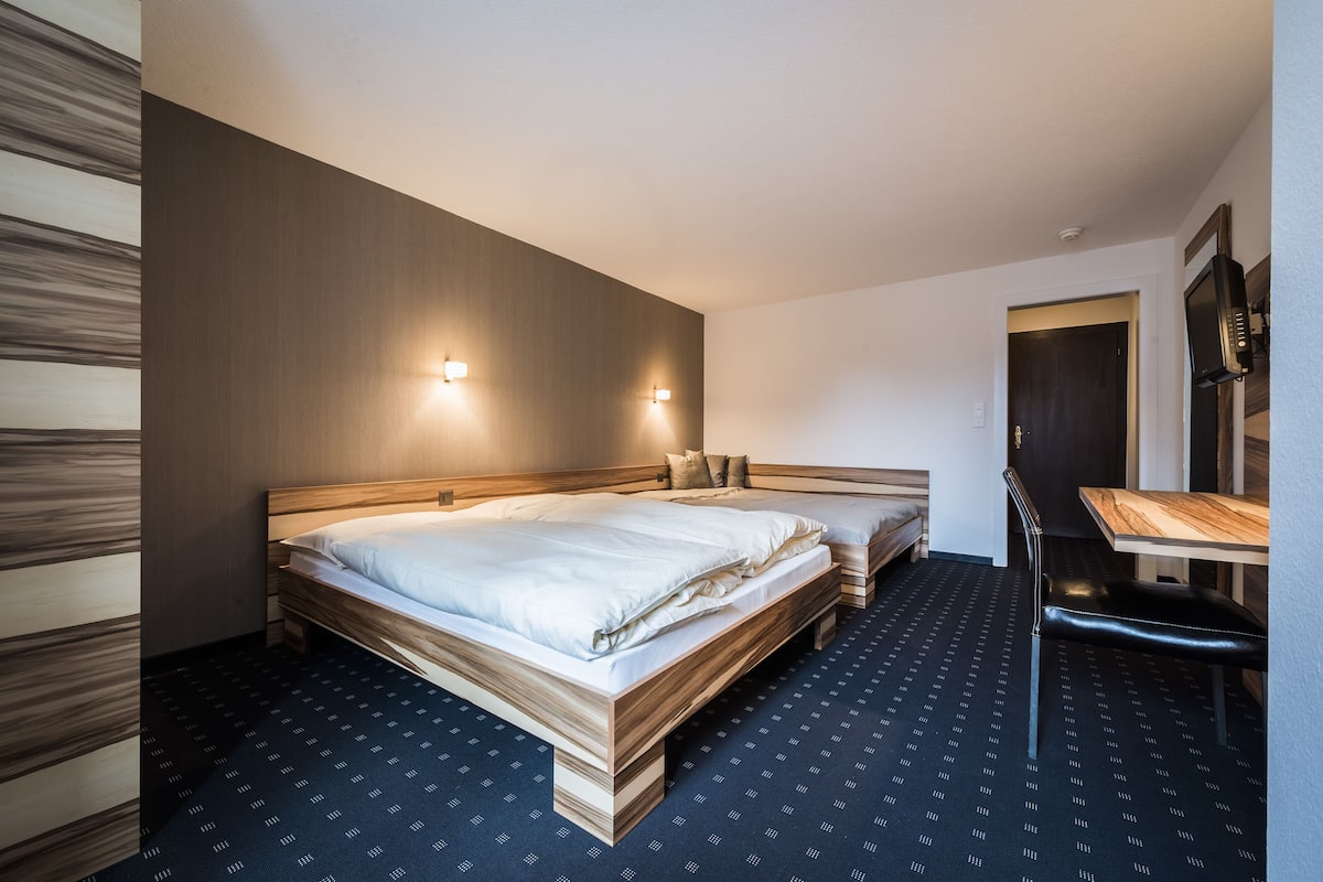 Family Room | 1 bedroom, in-room safe, desk, iron/ironing board