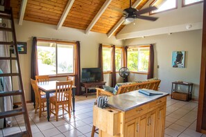 Smart TV, DVD player