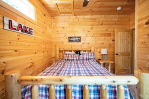 4 habitaciones, tabla de planchar con plancha y cuna de viaje