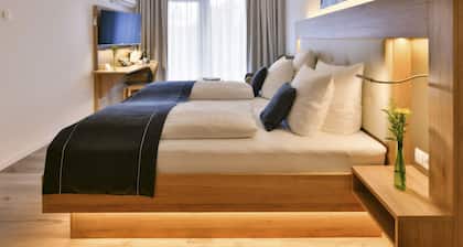 Four Stars by City Hotel