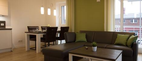 Apartment (W45, incl. end cleaning fee €91) | 2 bedrooms, hypo-allergenic bedding, blackout drapes, soundproofing