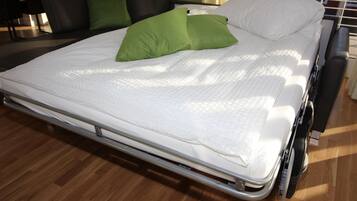 Apartment (W45, incl. end cleaning fee €91) | 2 bedrooms, hypo-allergenic bedding, blackout curtains, soundproofing