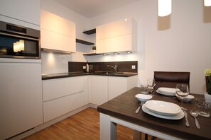 อพาร์ทเมนท์ (W45, incl. end cleaning fee €91) | บริการอาหารในห้องพัก