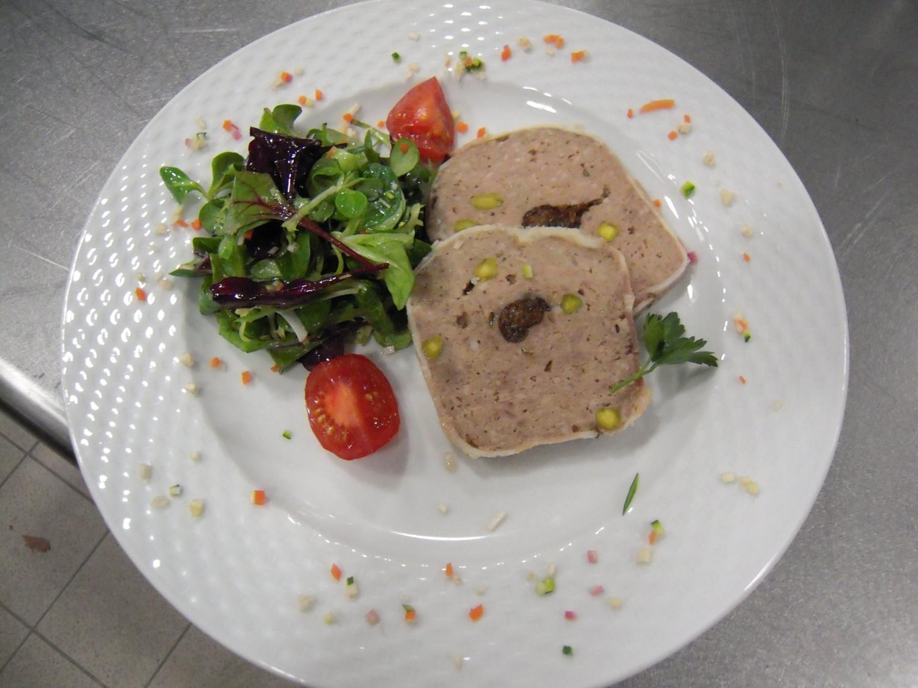 lunch and dinner served