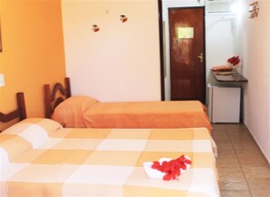 Minibar, free WiFi, bed sheets