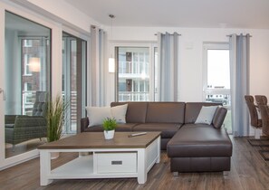 아파트 (W46, incl. end cleaning fee €91) | 2 개의 침실, 암막 커튼, 방음 설비, 유아용 침대