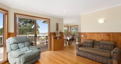 Magnolia - 200 metres from the beach