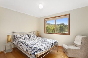 2 bedrooms, iron/ironing board