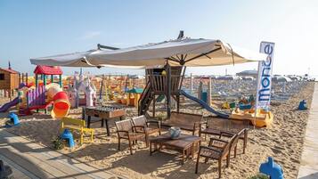 Private beach nearby, sun-loungers, beach umbrellas, beach towels