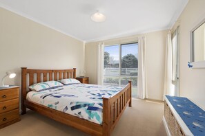 Room - Budget By The Bay (Apollo Bay)