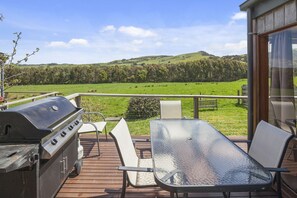 Outdoor dining - Otway Vista 12 (Apollo Bay)