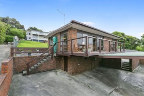Exterior - 1 at Fifty Nine  Beach Classic  in Lorne (Lorne)