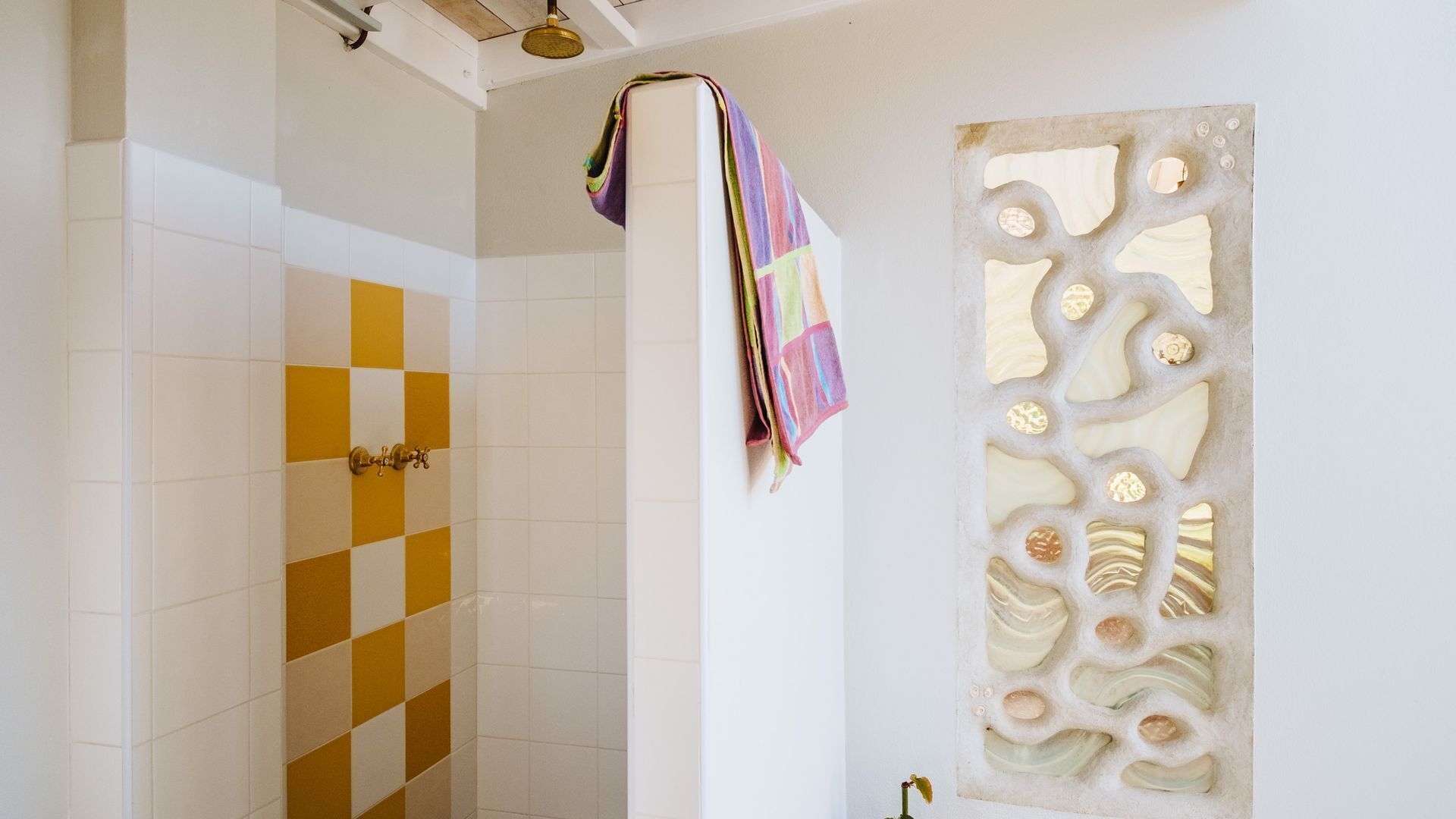 The blue beach house — image 16