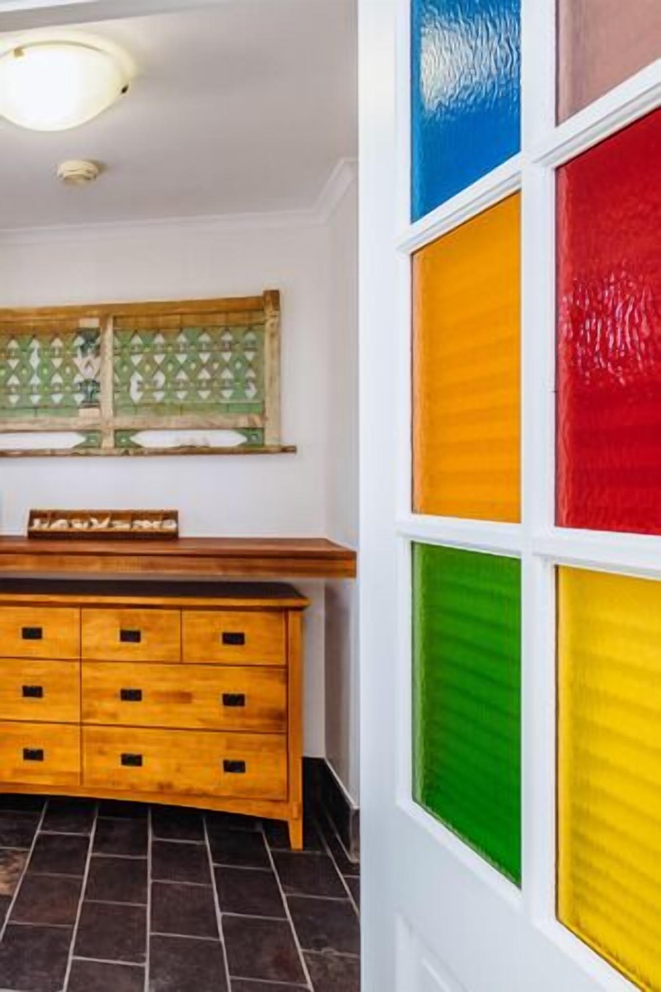 The blue beach house — image 15