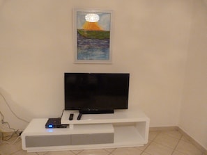 Television - Résidence Les Ambassadeurs (Rabat)