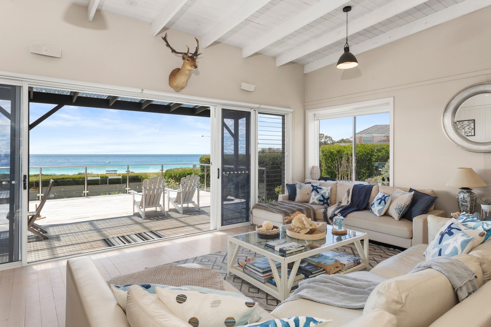 BELLE VUE BEACH HOUSE “AWARD FINALIST 2020\" — image 10