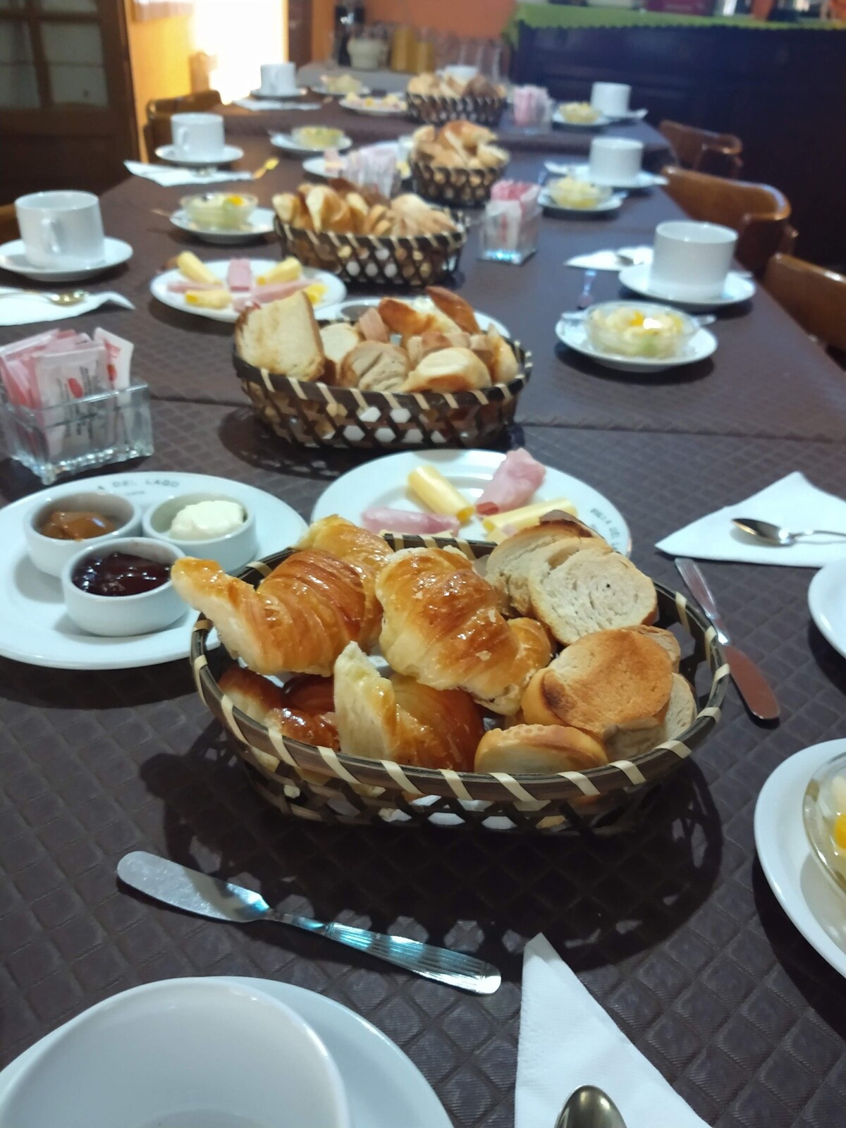 Desayuno bufé gratuito y diario