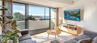 Husky Oasis - Centre OF Huskisson -