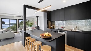 Interior - Summer By The Bay - Ocean Views (Lorne)