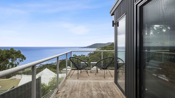 Property grounds - Summer By The Bay - Ocean Views (Lorne)