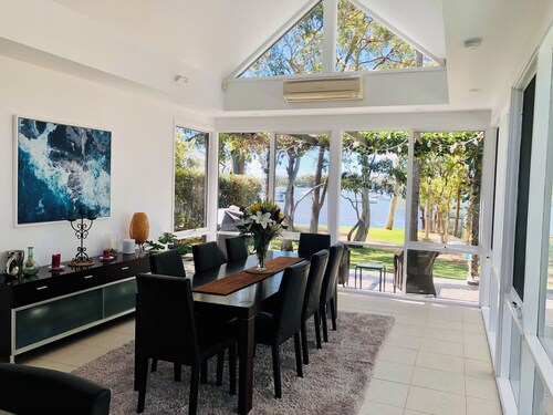 Your waterfront home away from home (EV & Pet Friendly)