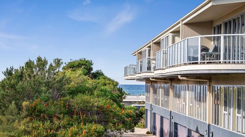 Butter Factory 9 - Absolute Central Position With Ocean Views