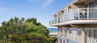 Butter Factory 9 - Absolute Central Position With Ocean Views