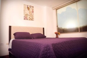 3 habitaciones, tabla de planchar con plancha y wifi gratis 