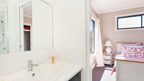 Suihku, ilmaiset hygieniatuotteet