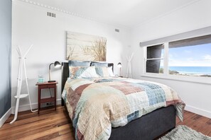 Unclassified image, 3 of 12, button - Absolute Beachfront Views Apollo Bay (Apollo Bay)