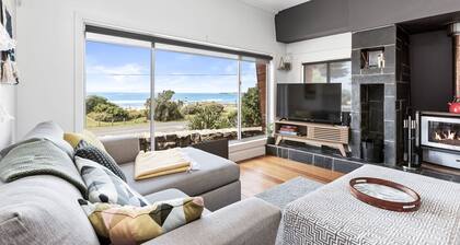Absolute Beachfront Views Apollo Bay