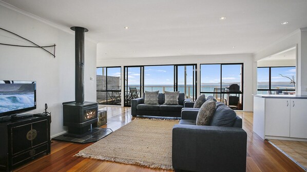 TV, fireplace, DVD player, music library