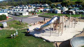 Khu vui chơi trẻ em - ngoài trời